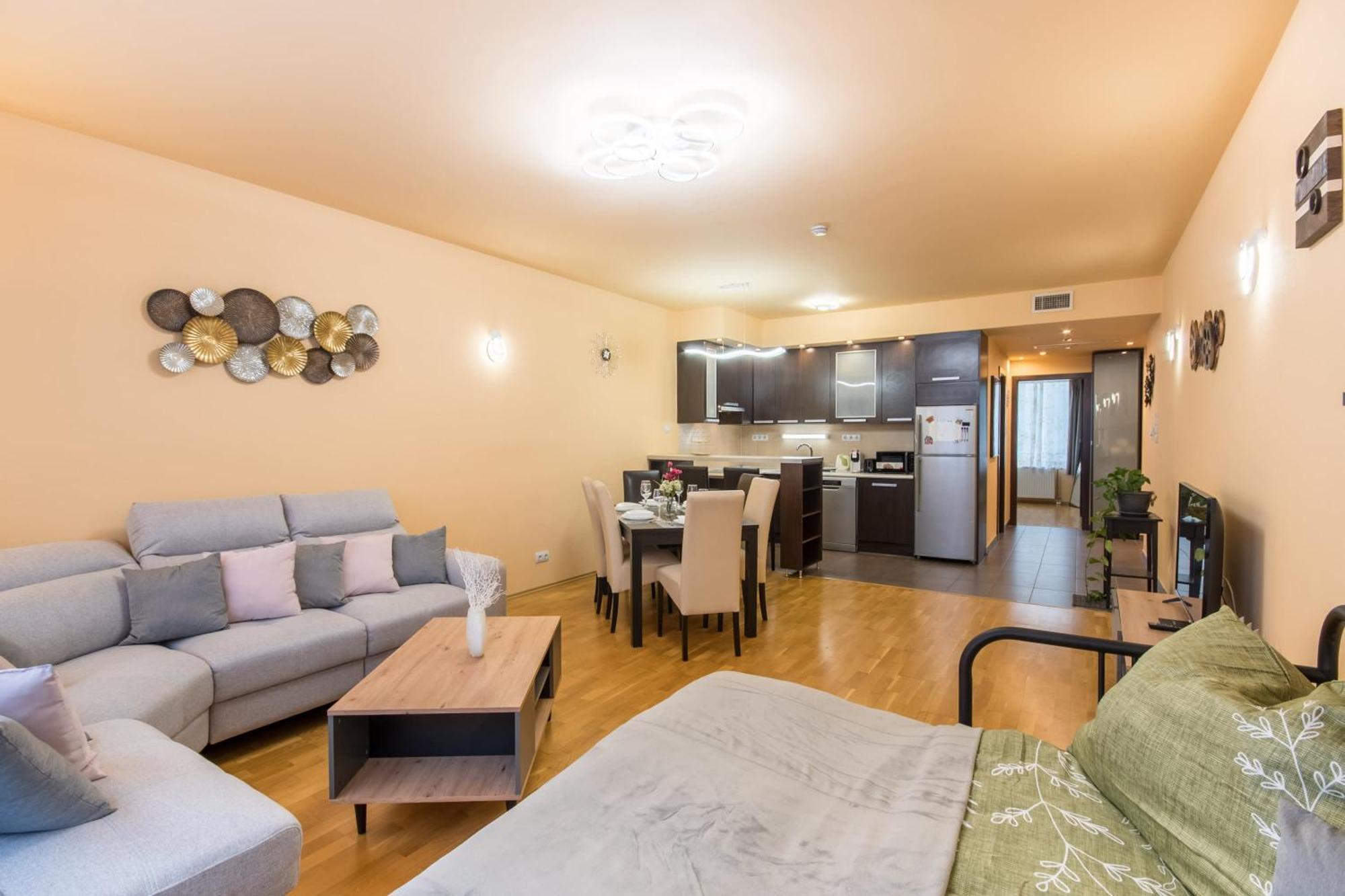 布达佩斯Very Central - Large - Balcony - Comfy公寓 外观 照片