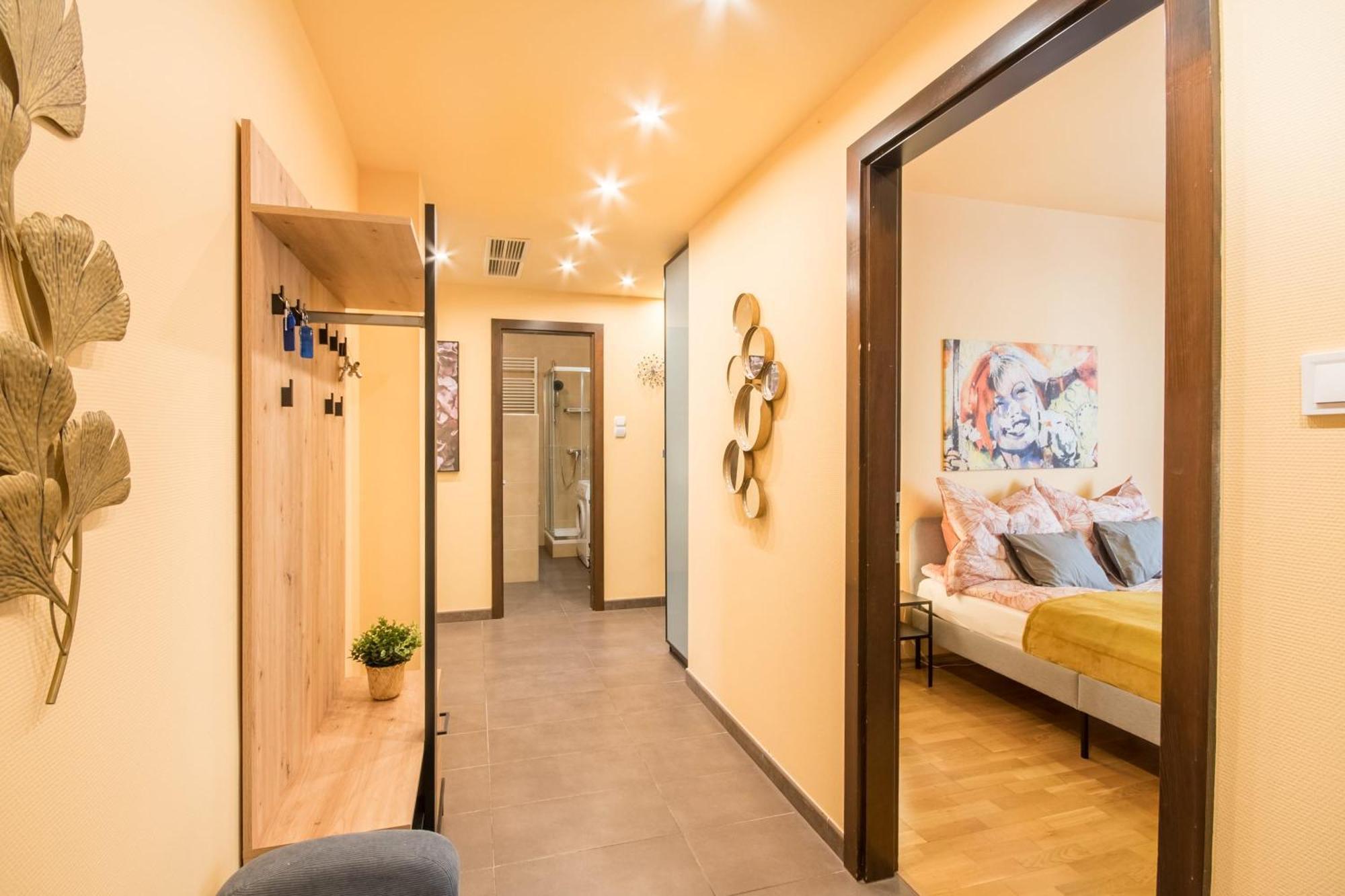 布达佩斯Very Central - Large - Balcony - Comfy公寓 外观 照片